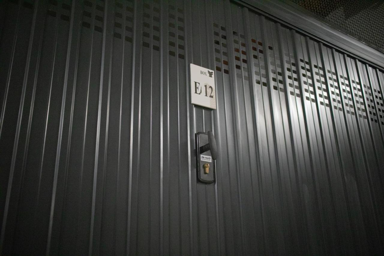 E-Twelve Apartment Nápoles Exterior foto